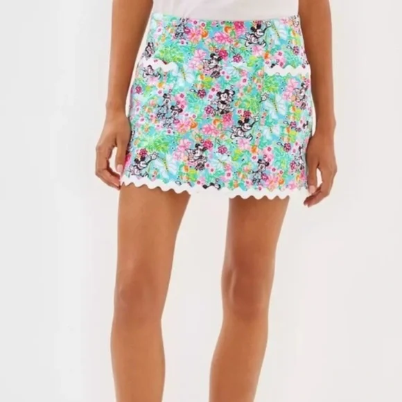 NWT LILLY PULITZER Lilly Hearts Disney Gardner Mini
Skort 4 - Picture 2 of 4